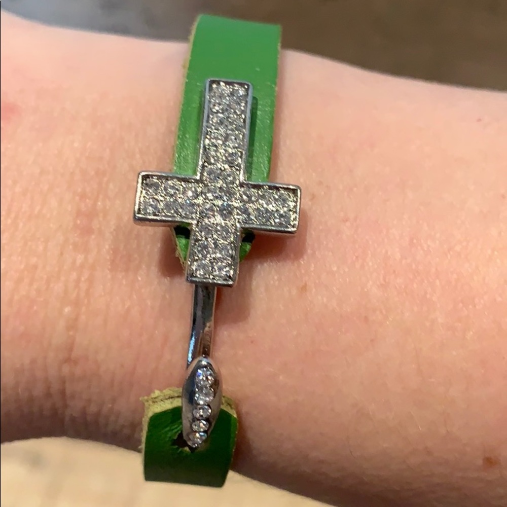 Green cross bracelet